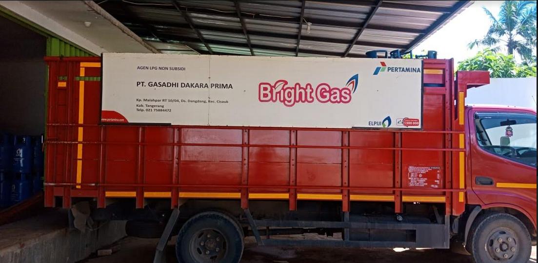 Truk operasional pengiriman Bright Gas